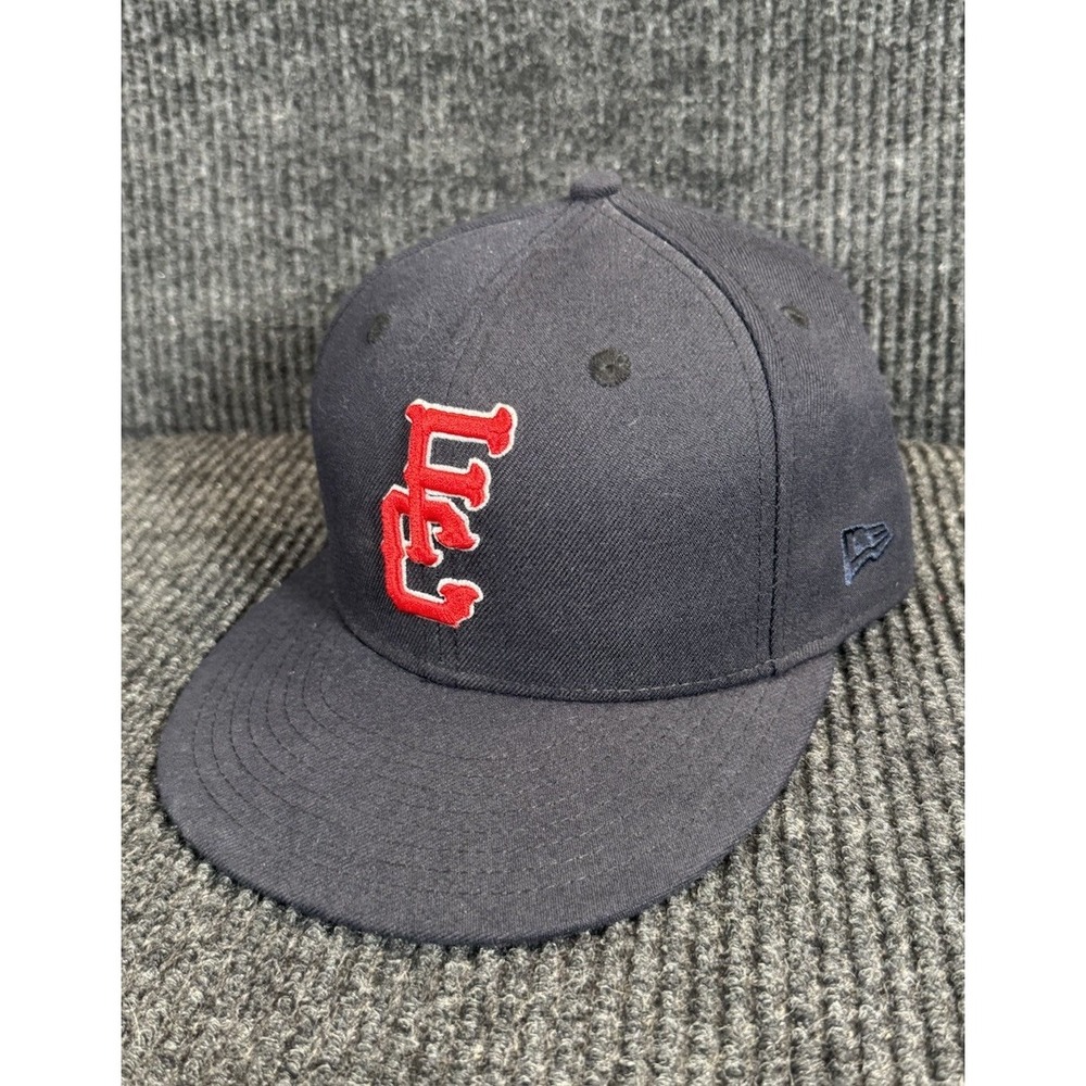 New Era 9FIFTY M/L Navy Snapback Hat Red White Embroidered FC Logo